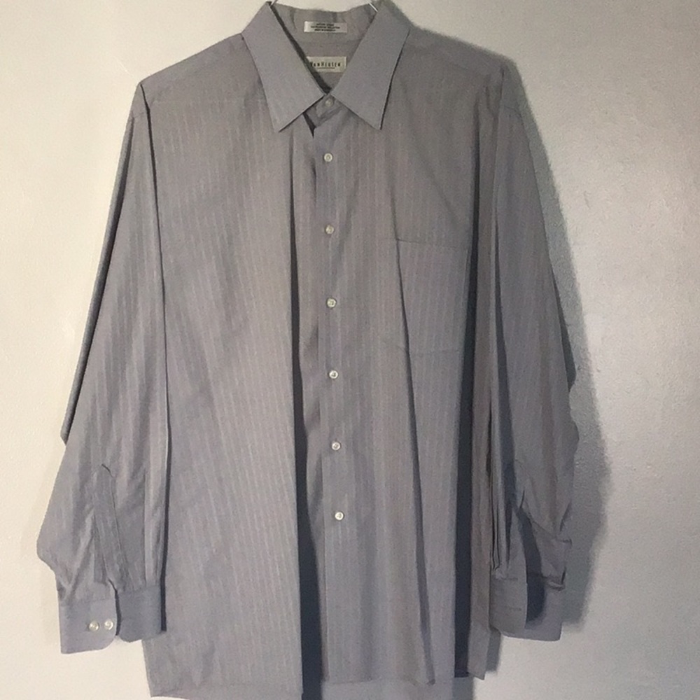 Men’s VANHEUSEN Dress Shirt Size 17.5 Pre Owned